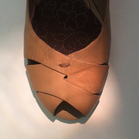 NWOT Kenneth Cole Reaction leather wedge shoe - Picture 10 of 12